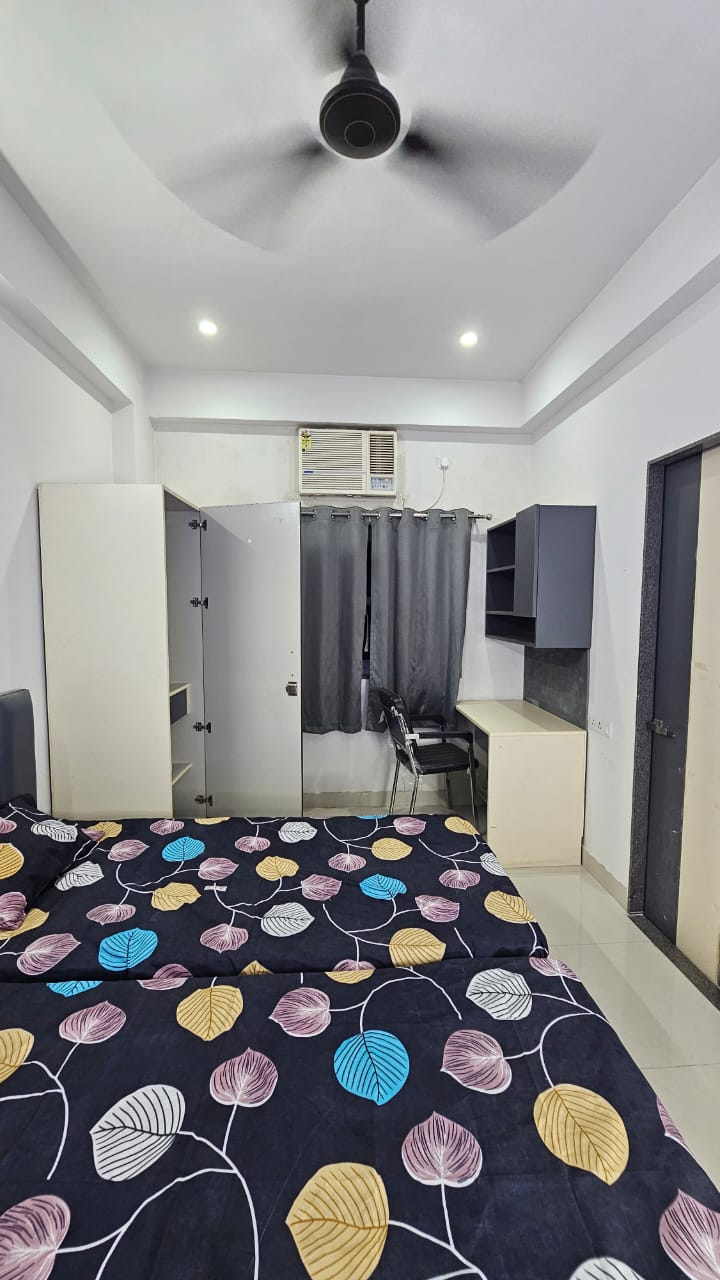 Single Room For Girls - Image 3